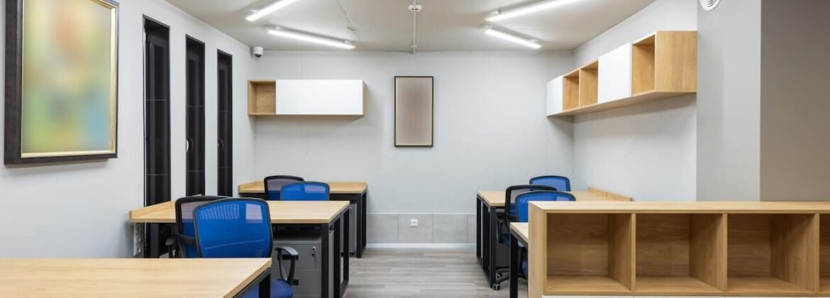cleaning office pexels-max-vakhtbovych-7534170 (1)